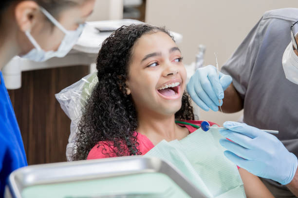 Best Dentist Open Late Near Me  in Howland Center, OH